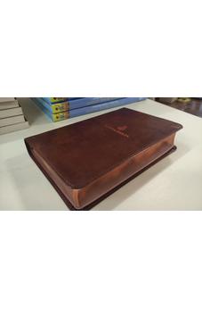 Image of Biblia NVI Compacta Letra Grande Marrón Piel Fabricada