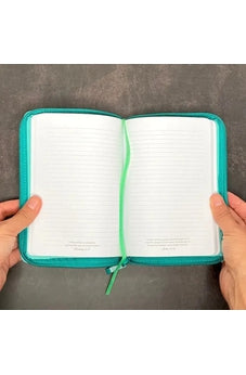 Image of Libreta Imitación Piel Turquesa con Cierre: En Dios Descansa